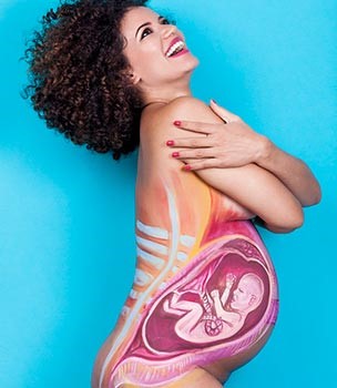 feto na barriga